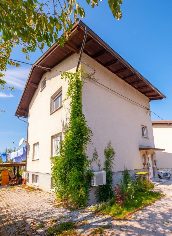 Apartman Newly Renovated With Air Conditioner & Free Parking Ljubljana